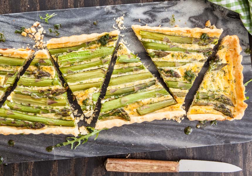 Torta salata agli asparagi