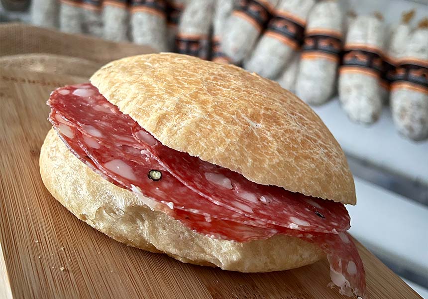 27-04-panino-al-salame